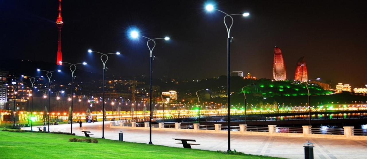 Lux Family Apartment In City Center Баку Екстериор снимка