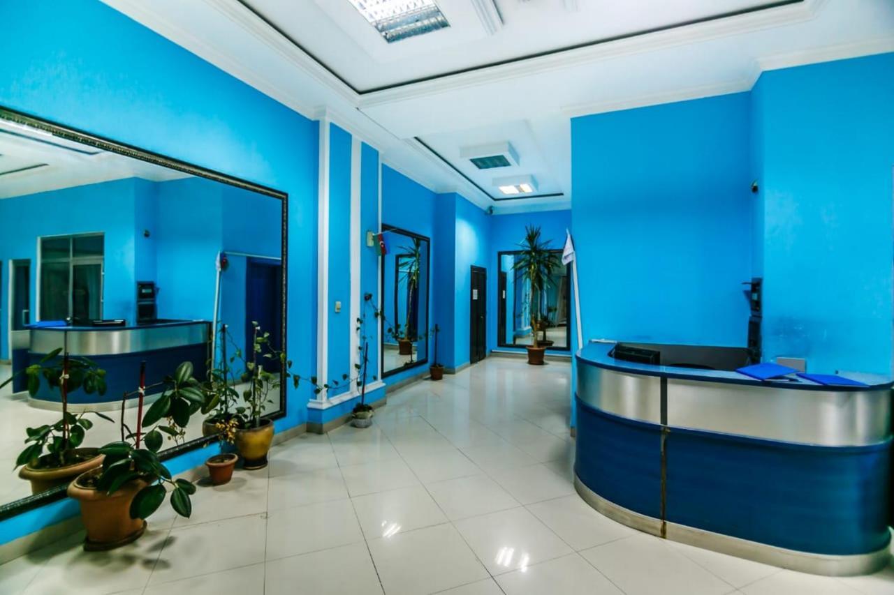Lux Family Apartment In City Center Баку Екстериор снимка