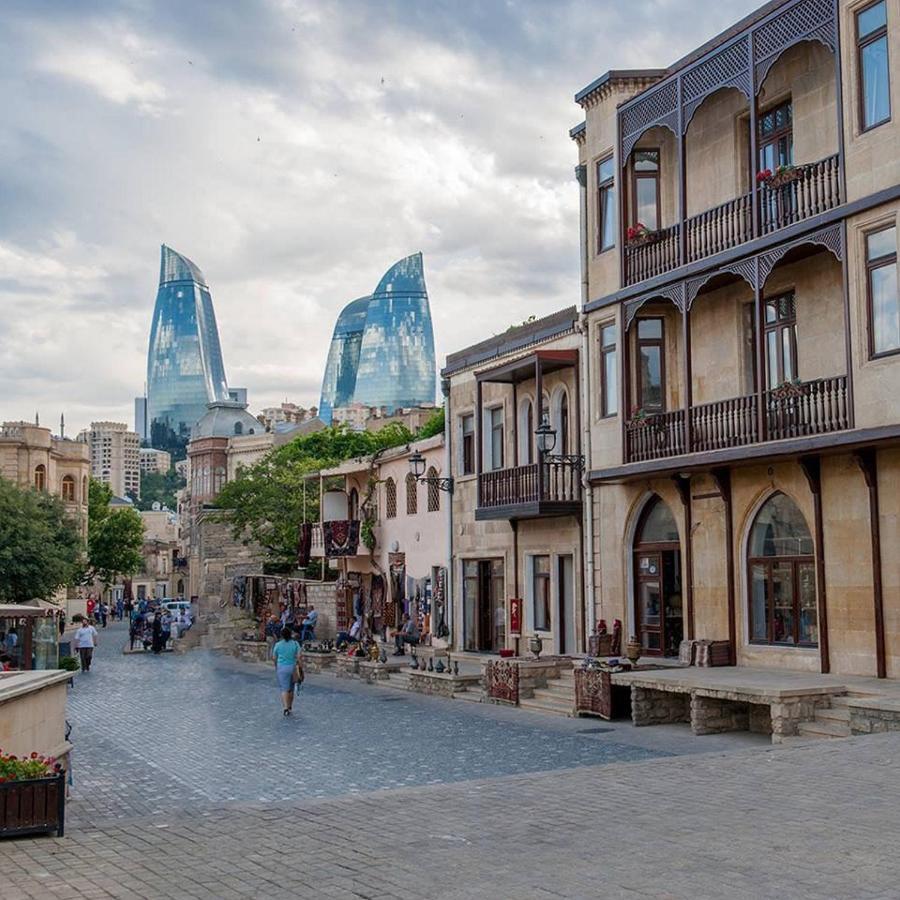 Lux Family Apartment In City Center Баку Екстериор снимка